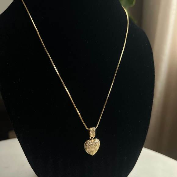 Jewelry - 🩷-Heart Pendant Necklace